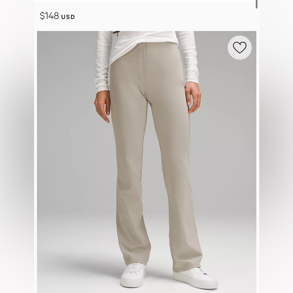 NWT Lululemon Smooth Fit Pull-On High-Rise Pant
Regular size 4
